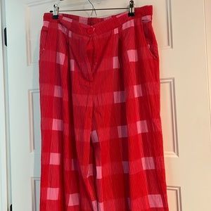 Porridge, pink and red pants